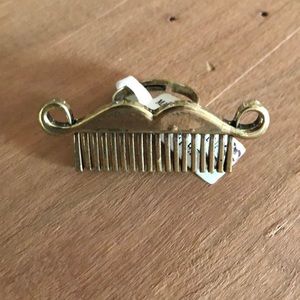 ModCloth mustache comb ring